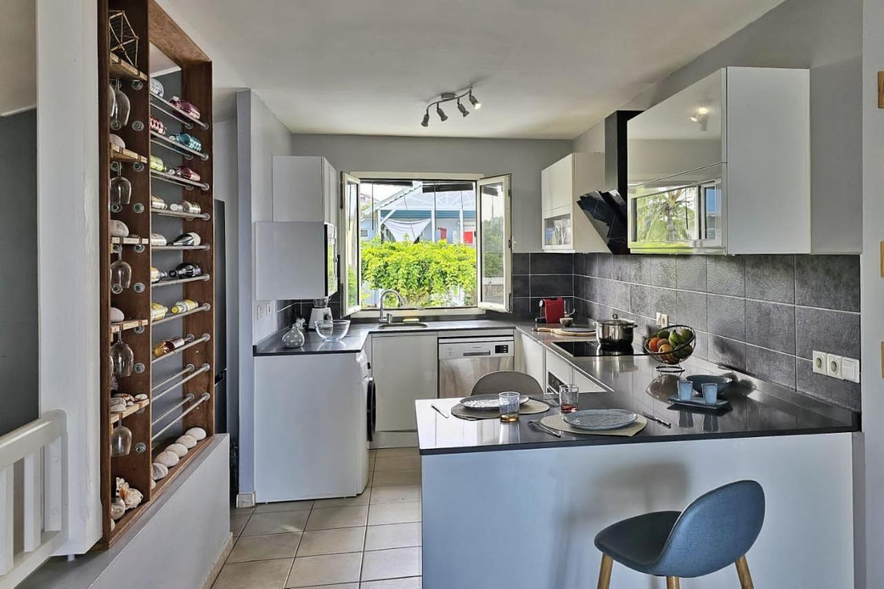 Appartement Carpe Diem Le Moule Esterno foto