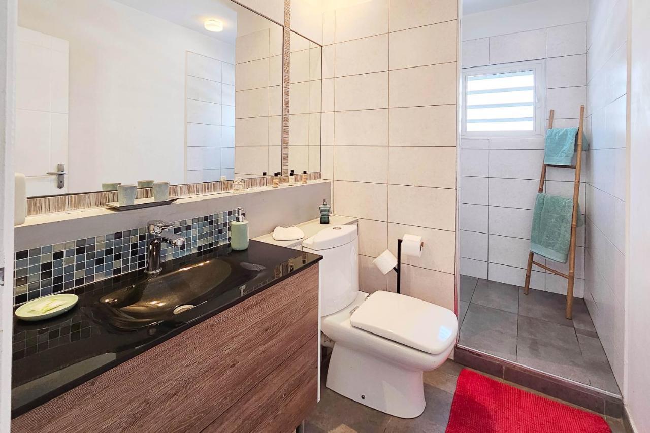 Appartement Carpe Diem Le Moule Esterno foto